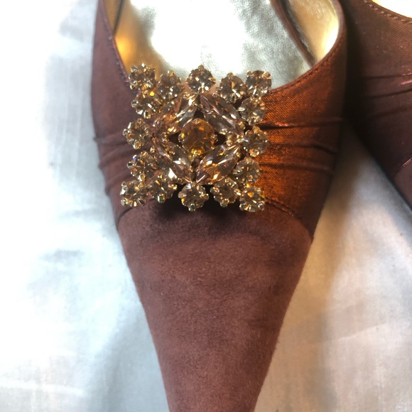 Shoes - Picture 3 of 8